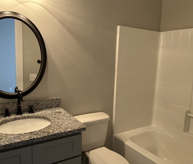 Building Photo - **Coming Soon** Stunning 3 bed, 2 bath in ...