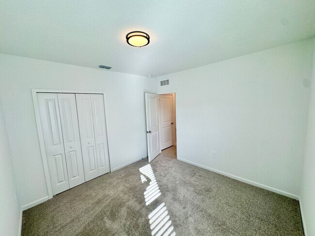 Building Photo - Be the First to Live Here | Stunning New Construction Home in Hidden Ridge