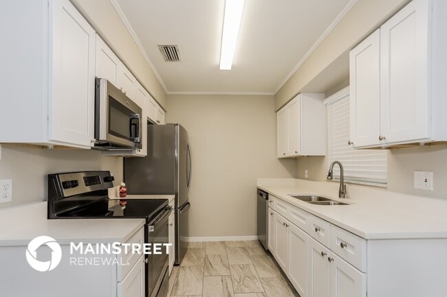 Building Photo - 1552 Foxridge Run SW