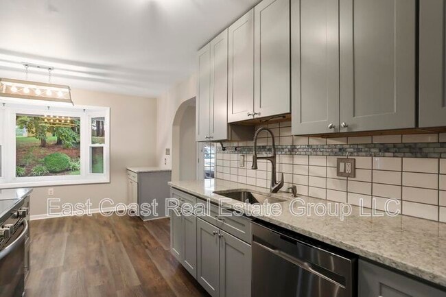 Building Photo - 3395 Canary Ct