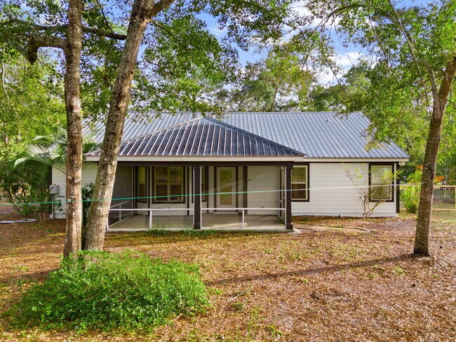 Building Photo - 71 Eventide Ln