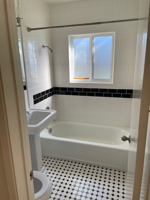 Building Photo - 3416 Front St