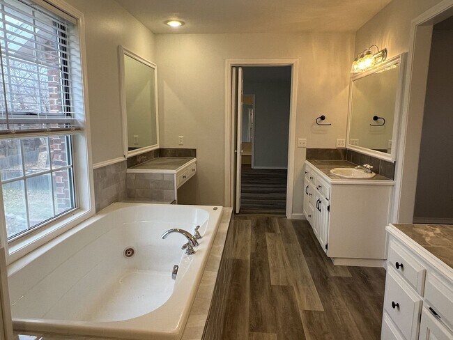 Building Photo - Dramatic Copper Mill Home with Huge Formal Living and Dining Rooms