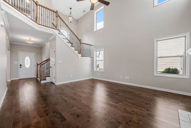 Building Photo - Pet Friendly Four Bedroom!