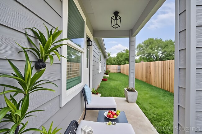 Building Photo - 113 Bolden St