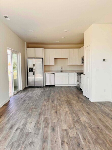 Building Photo - 2632 Painted Turtle Ave