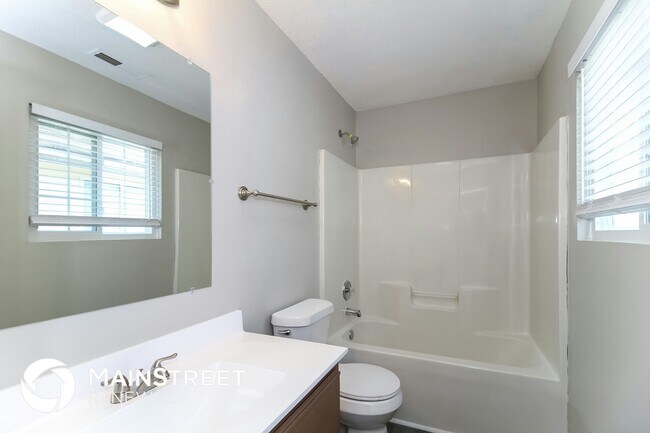 Building Photo - 1719 Hertford St