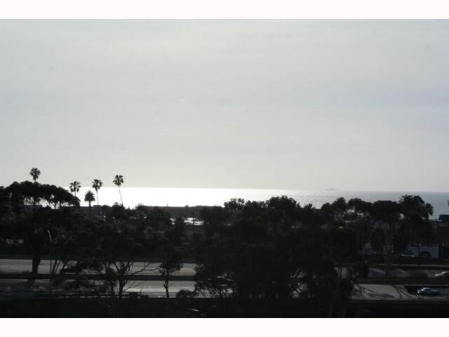 Building Photo - 855 Harbor Cliff Way