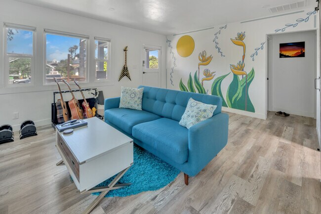 Building Photo - 4129 Vermont St