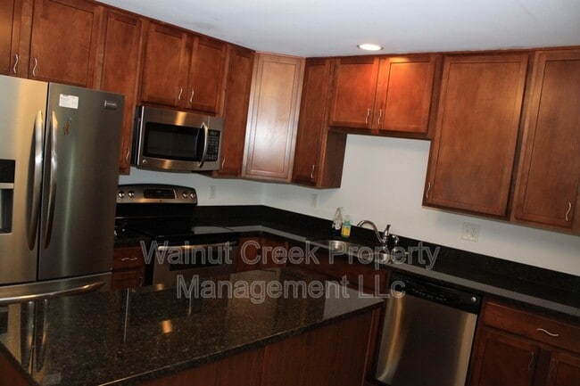 Building Photo - 7405 Battery Park Blvd