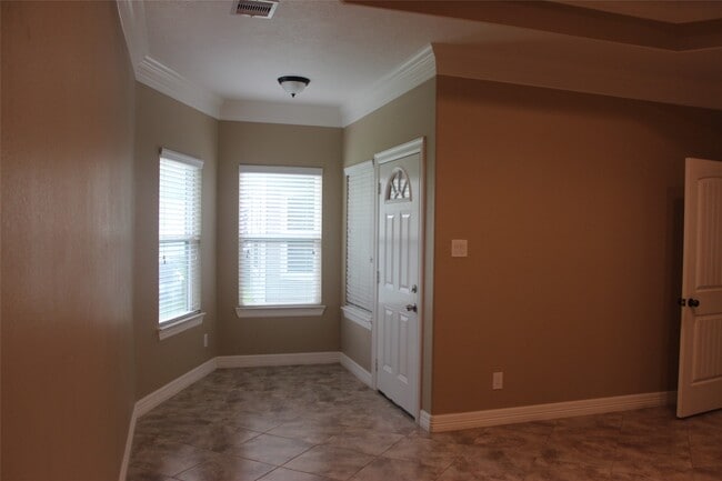 Building Photo - 19914 S Plantation Estates Dr