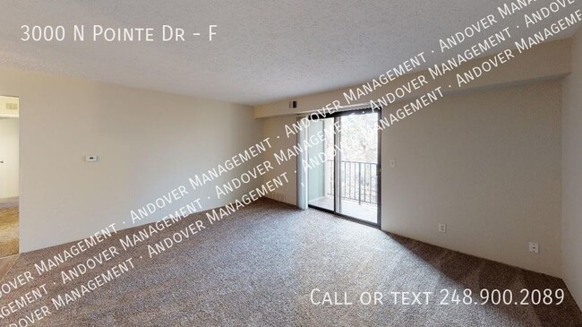 Building Photo - 3000 N Pointe Dr