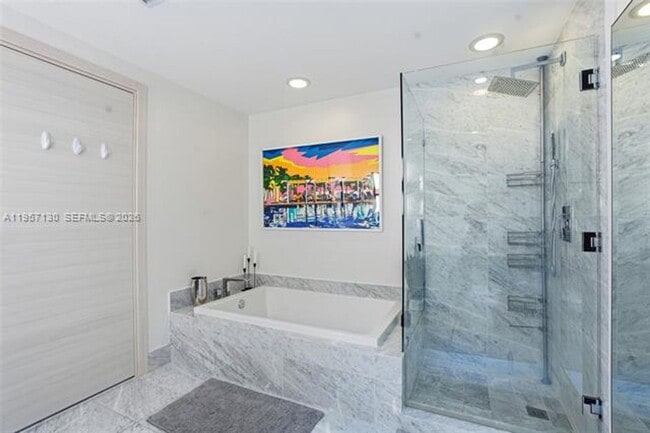 Building Photo - 801 S Miami Ave