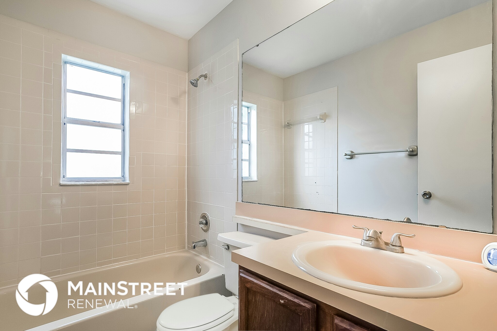Building Photo - 1000 McCully Ct