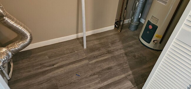 Building Photo - COMING SOON!! Available Soon in SF KCMO