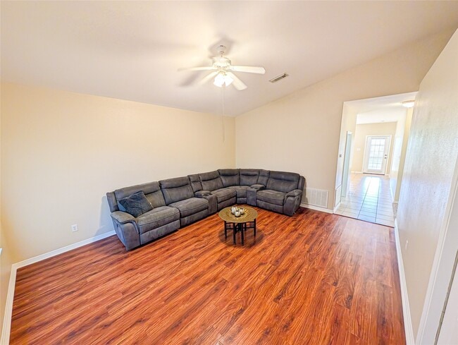 Building Photo - 21335 Sweet Grass Ln