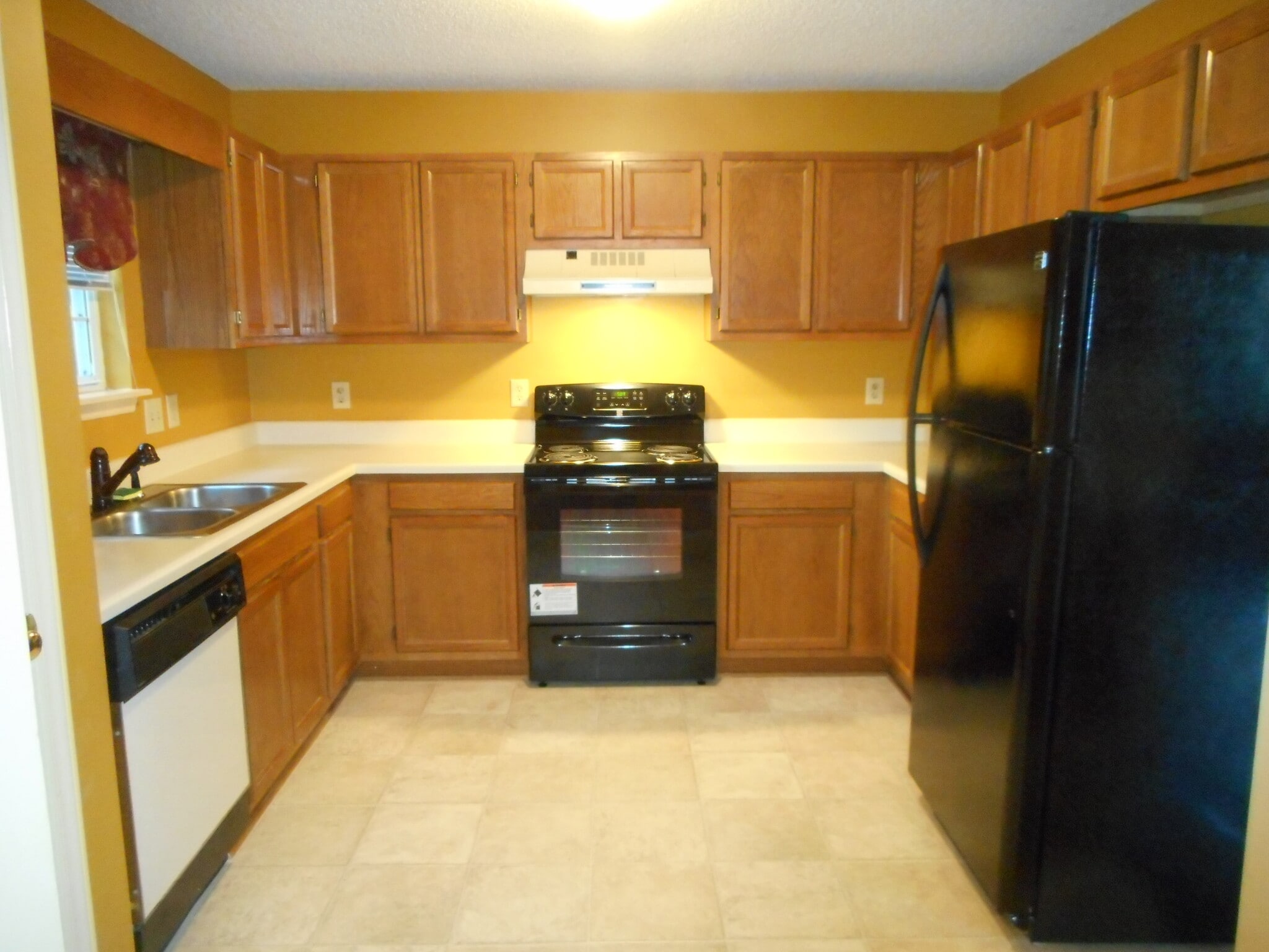 Building Photo - 3113 Olde Birch Dr