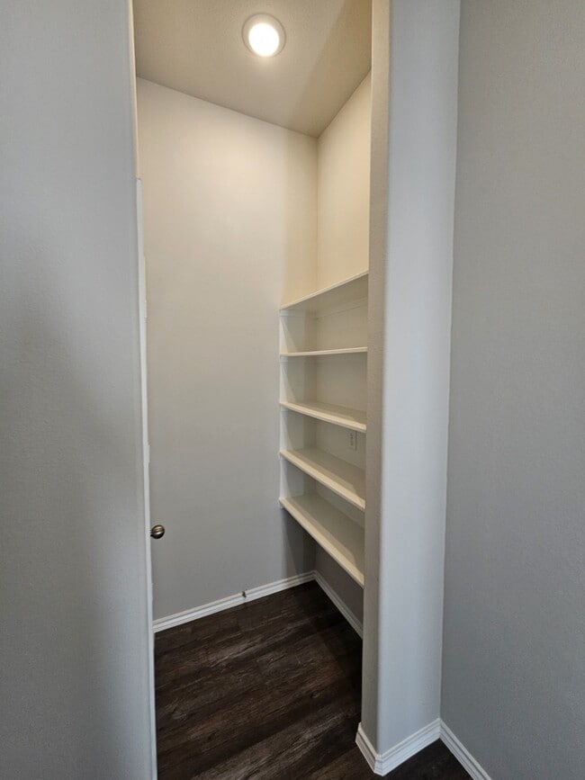 Building Photo - 10174 Barberry St