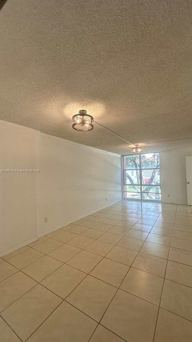 Building Photo - 210 172nd St