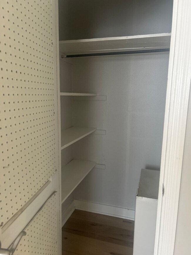 Building Photo - 266 Lilly Way