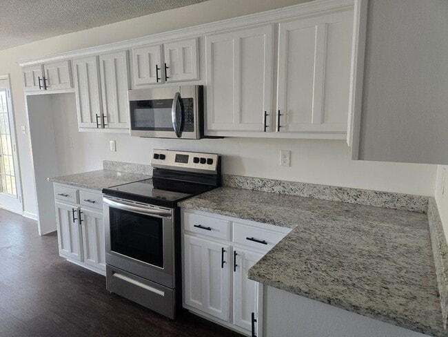 Building Photo - Gorgeous Corner Lot Arlington Home For Rent