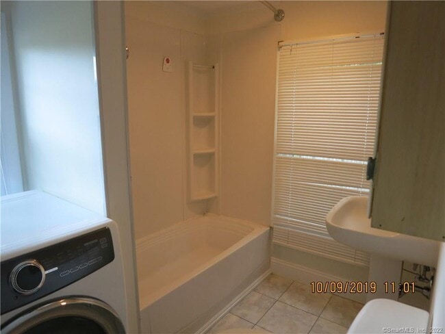 Building Photo - 22 Garnet Park Rd