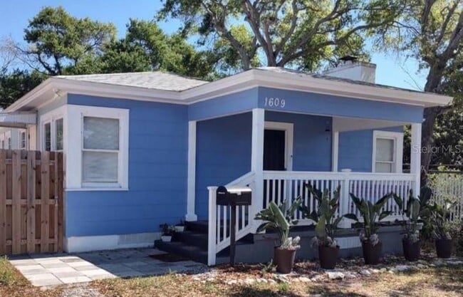 Building Photo - 1609 N Fort Harrison Ave