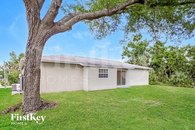 Building Photo - 2565 Vogler Ln