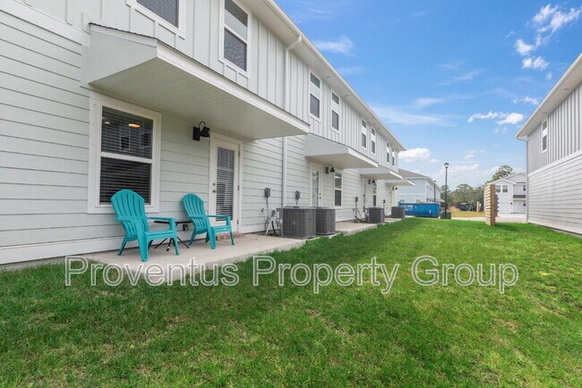 Building Photo - 5724 Sandy Walk St