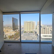 Building Photo - Beautiful 1-bed condo available at Veer
