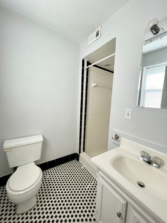 Building Photo - Hampton Hills subdivision. Close to Ft. Ja...