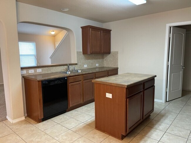Building Photo - Lovely Home in Cedar Park Town Center