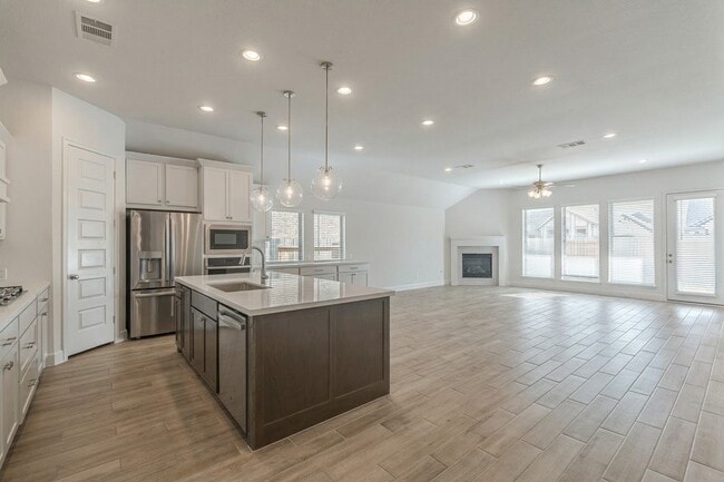 Building Photo - 1151 Beals Crk St