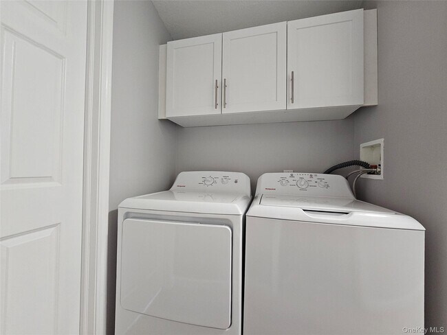 Building Photo - 334 Fair Oaks Rd