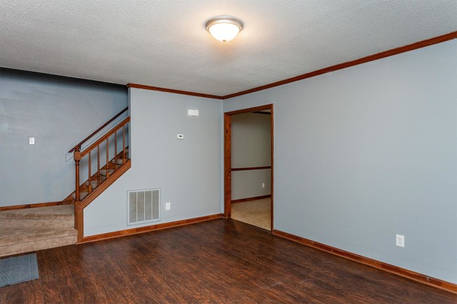 Building Photo - 1012 Windward Psge