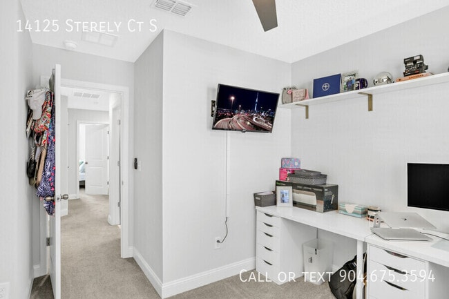 Building Photo - 14125 Sterely Ct S