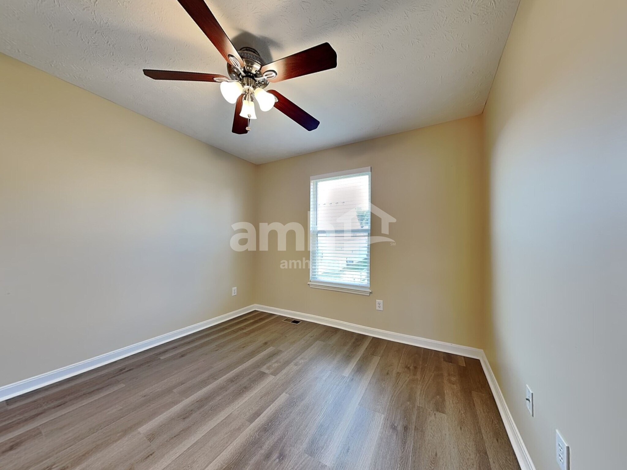 Building Photo - 10742 Stone Ridge Way