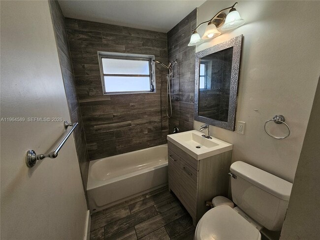 Building Photo - 7501 Pierce St