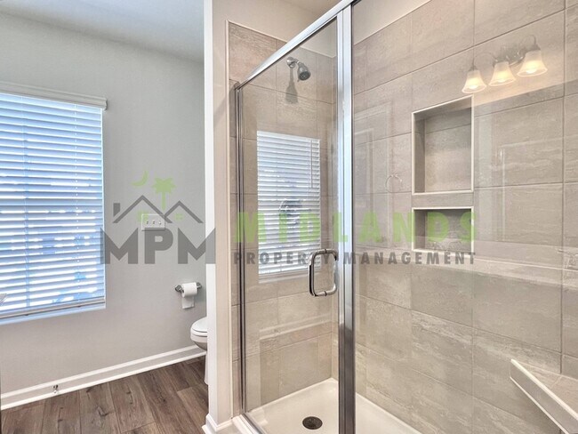 Building Photo - 3068 Harborview Dr