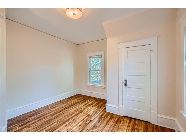 Building Photo - 3014 N Humboldt Ave