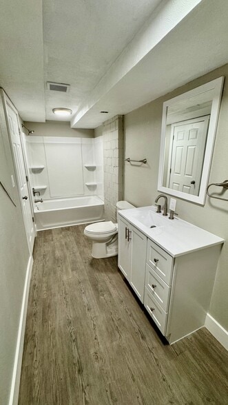 Building Photo - 507 Linden Dr