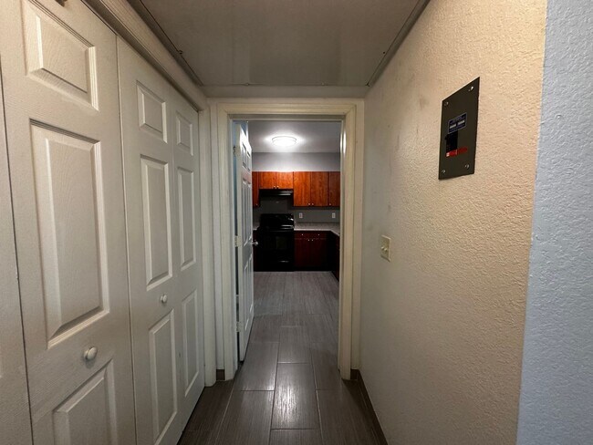 Building Photo - THE GRANDE DOWNTOWN CONDO - 1BR/1BA