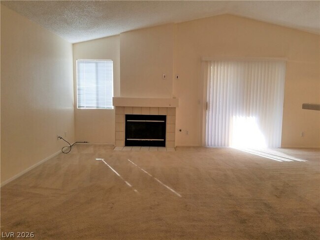 Building Photo - 733 Wheat Ridge Ln