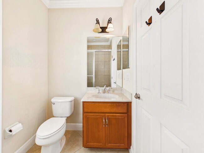 Building Photo - Luxury Lakefront Pool Home in Tesoro - Move-in Ready with Premium Inlcusions