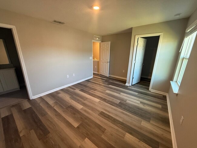 Building Photo - 128 Great Star Ct