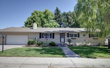 Building Photo - 6 Bedroom Home For Rent In Rexburg!!