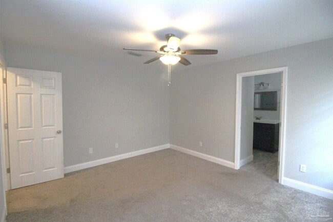 Building Photo - 388 Mirabelle Dr