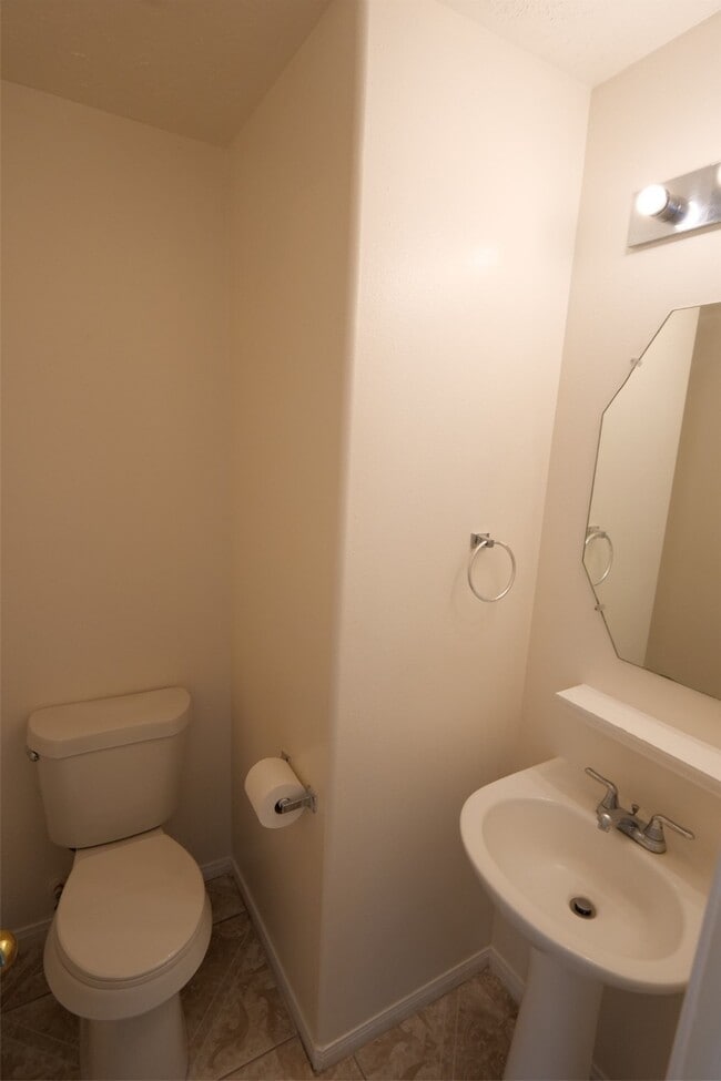 Building Photo - 5510 Bear Cave Ln