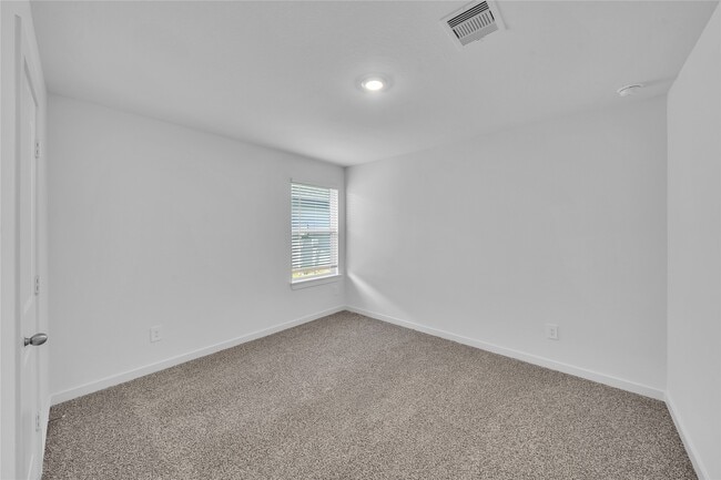 Building Photo - 30715 Wicklow Gdns Dr