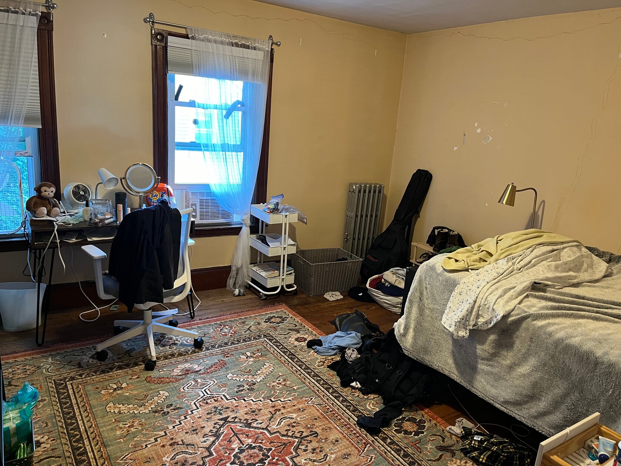 Building Photo - 195 College Ave